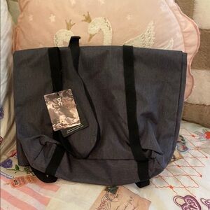 NWT ON CLOUD/ON RUNNING AMBASSADOR PACK